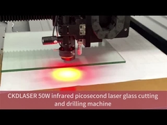 50 Watt Glasfaserlaserschneidende und -bohrende Maschine