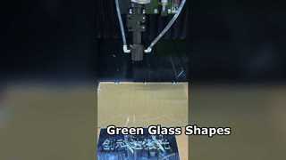 2 mm grünes Glas, lasergeschnittene unregelmäßige Formen