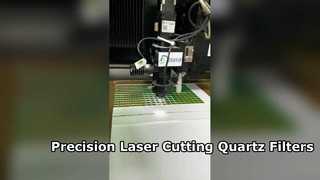 Laserschneiden von GlasBatch-Laserschneiden von 1 mm dicken optischen Quarzfiltern